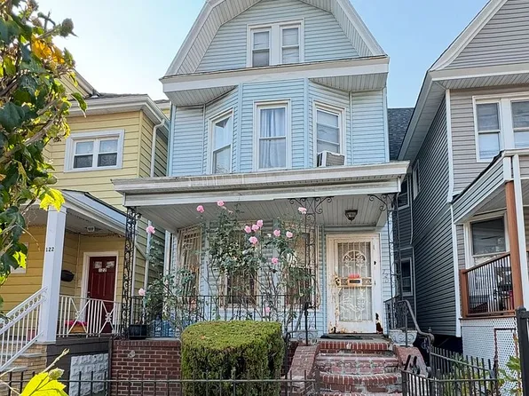 120 Warwick St, Brooklyn, NY 11207