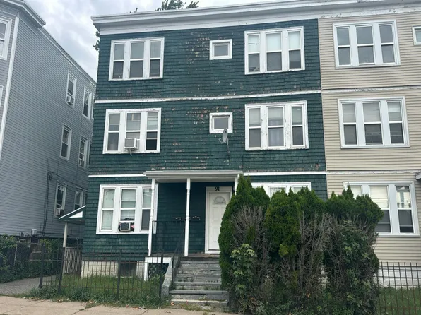 91 Mora St, Dorchester, MA 02124