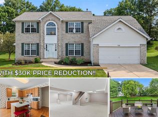 722 Castle Pines Dr, Ballwin, MO 63021