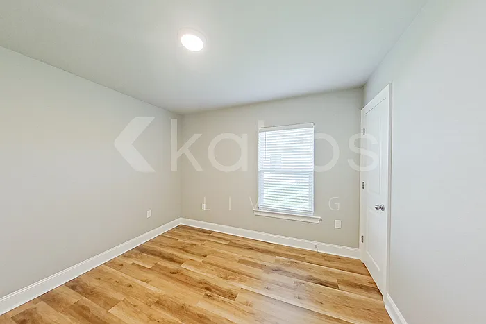 13724 Willowmore Dr — Photo 14