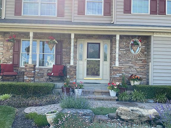 3rd image of 503 Kilarney Ct
