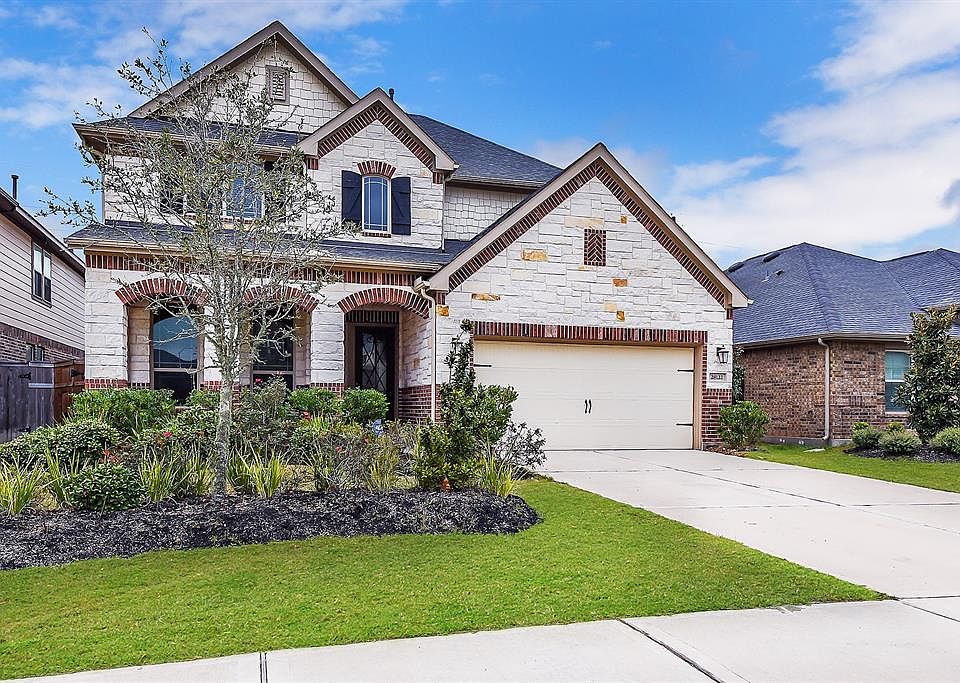 1st image of 28122 Laurel Garden Ln