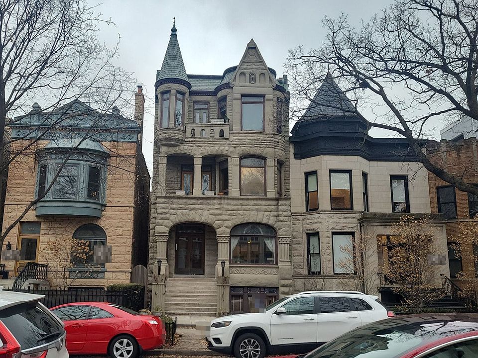 1st image of 824 W Oakdale Ave #3