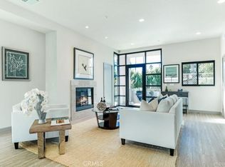 18711 Redwing St, Tarzana, CA 91356