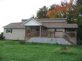 Dutter Ln, Gouldsboro, PA 18424