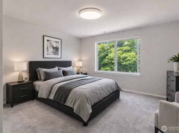 (undisclosed Address), Des Moines, WA 98198