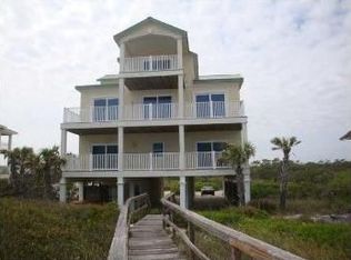 1720 Lilac Ln, Eastpoint, FL 32328