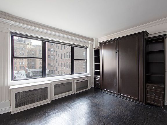 2nd image of 45 W 10th St APT 6A