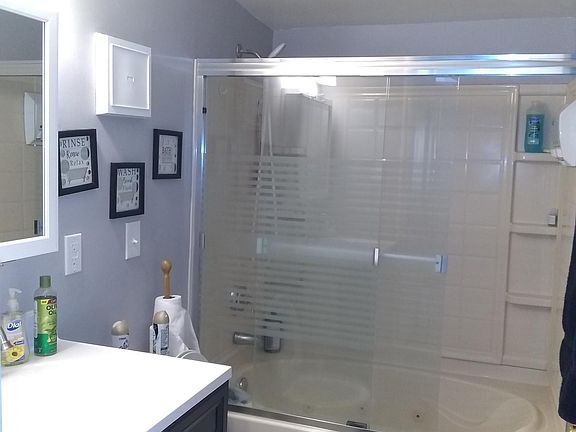 3rd image of 1720 Highland Ave