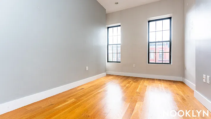 Rented by Nooklyn NYC LLC | media 32