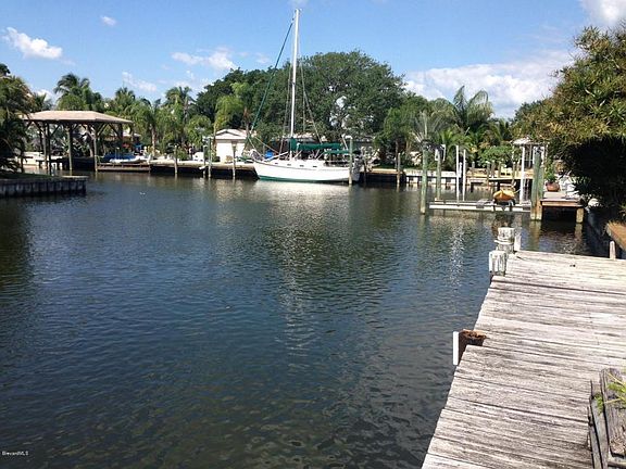2nd image of 464 Bimini Ln
