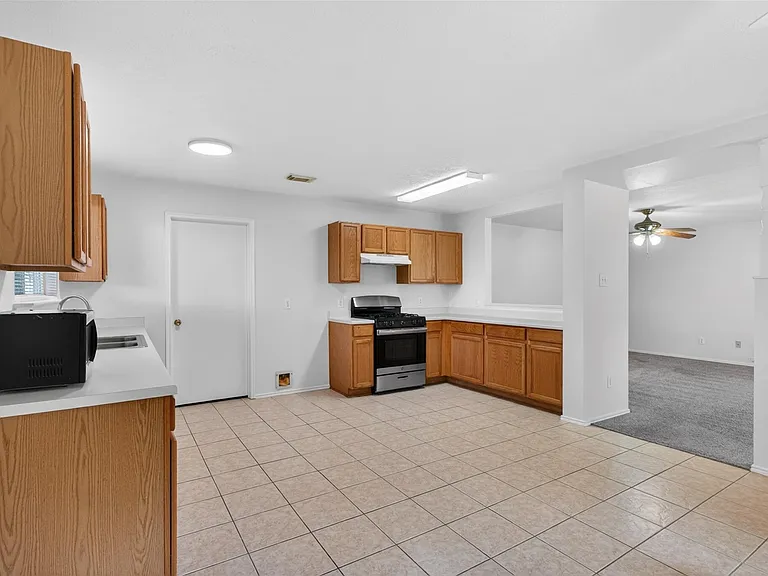 1208 Cambay Dr — Photo 12