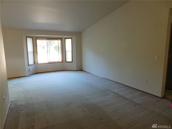 3rd image of 3656 Cassie Dr SW