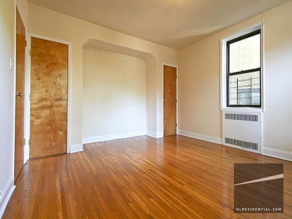 5th image of 4709 Skillman Ave APT B1