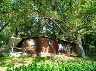 9710 Mistletoe Rd, Tujunga, CA 91042