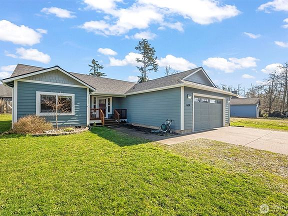 2nd image of 626 Duck Lake Drive SE