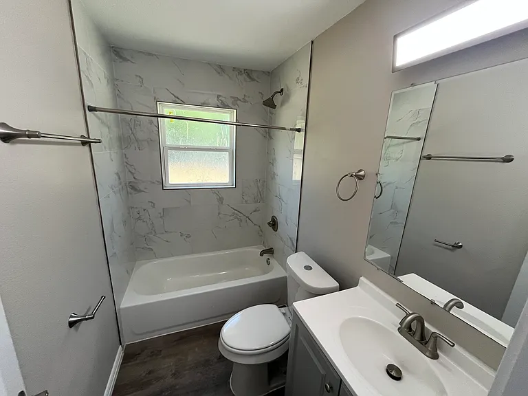 1809 Sycamore Dr — Photo 7