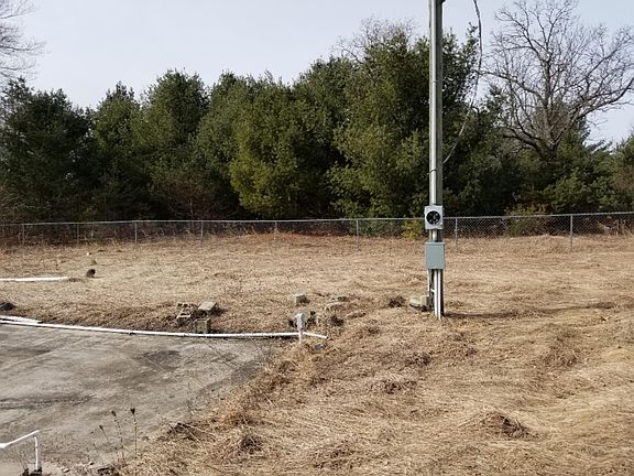 3rd image of 20 V L M 20 Hwy