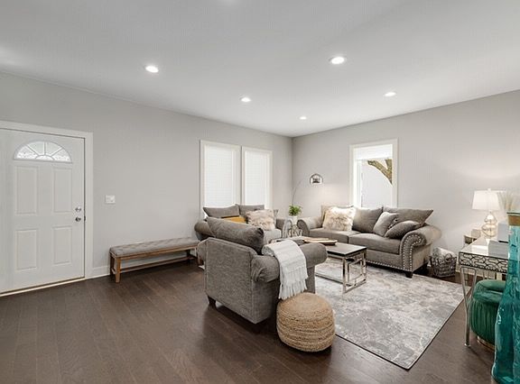 2nd image of 4212 Leland Ave