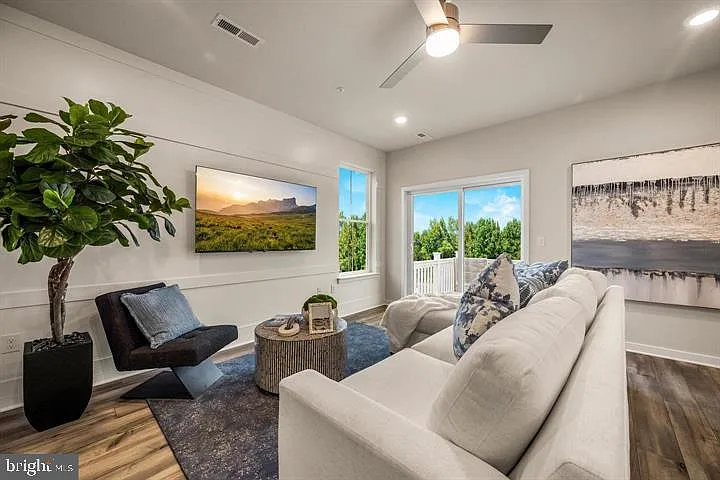 854 Graphite Dr — Photo 9