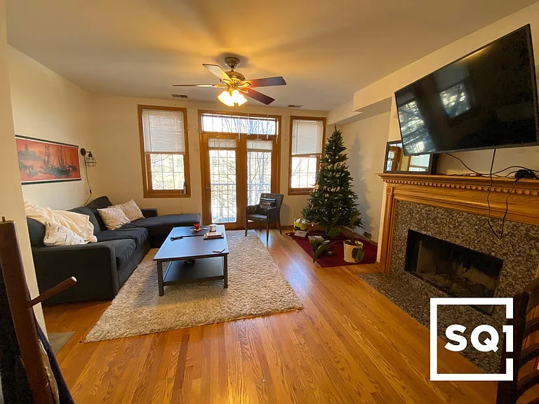 903 W Lawrence Ave #2E — Photo 4