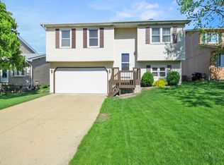 1309 Challis Dr, Bloomington, IL