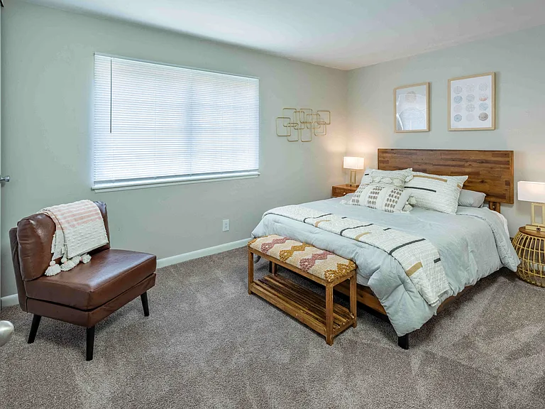 Grand Arbor Reserve Apartment Homes — Photo 9