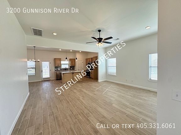 4th image of 3200 Gunnison River Dr