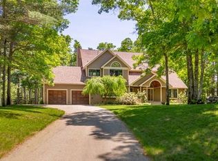3 Holly Tree Ln, Wareham, MA 02571