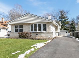 259 S Milton Ave, Glen Ellyn, IL 60137