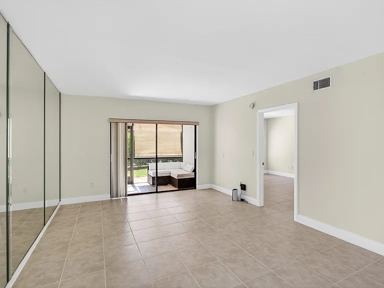 351 Club Cir #101 — Photo 16