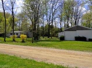 383 Swift Dr, Stanton, MI 48888