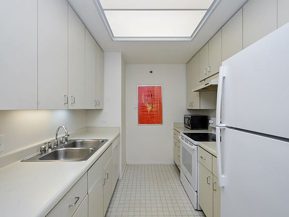 5th image of 680 N Lake Shore Dr APT 1520