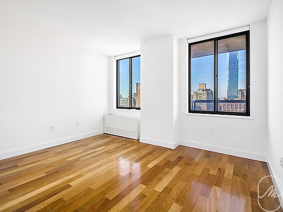 5th image of 290 3rd Ave APT 27A