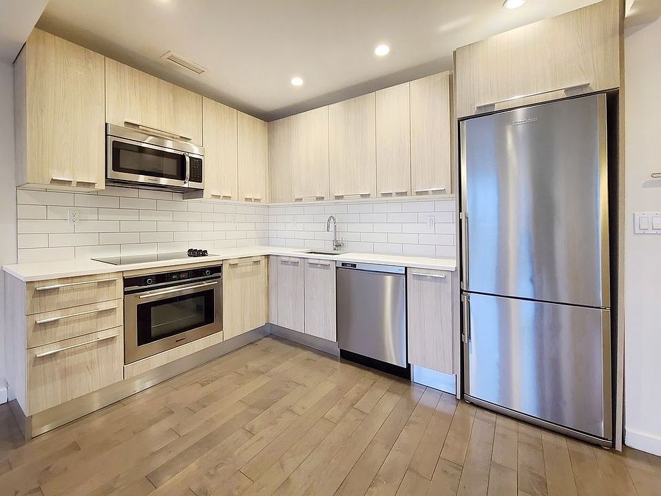 1st image of 30-40 21st St #604