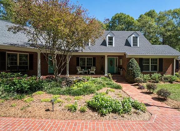 3rd image of 11210 Two Pond Ln