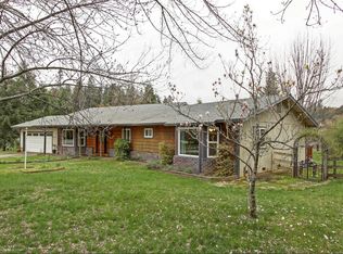 13660 Meadow Dr, Grass Valley, CA 95945