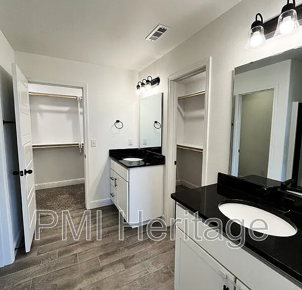 2060 Periwinkle Pl — Photo 15