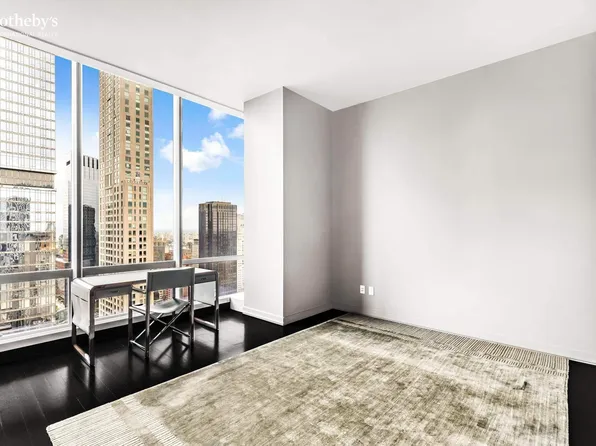 157 West 57th Street image 10 of 18