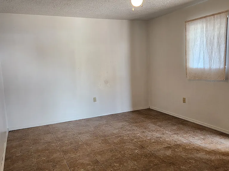 214 W Castillo Ave — Photo 8