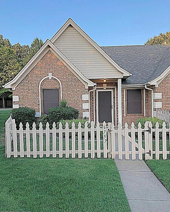 1st image of 6757 Beaumont Cir