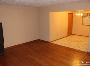 1839 Ingman Rd, Salina, KS 67401