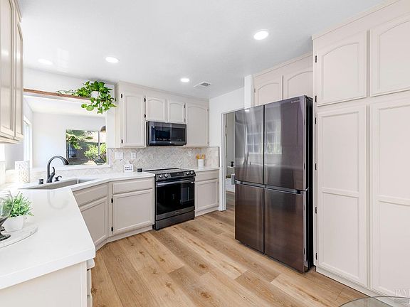 4th image of 5040 Gloucester Lane