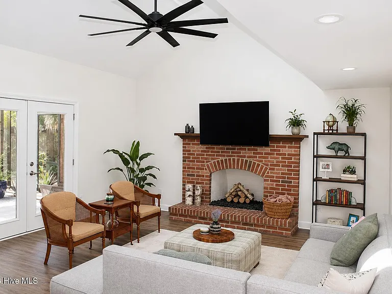 3309 Red Berry Dr — Photo 8