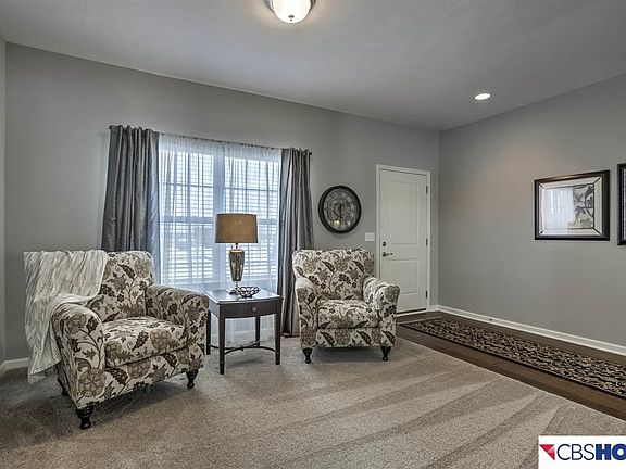 4th image of 16827 Aurora Cir