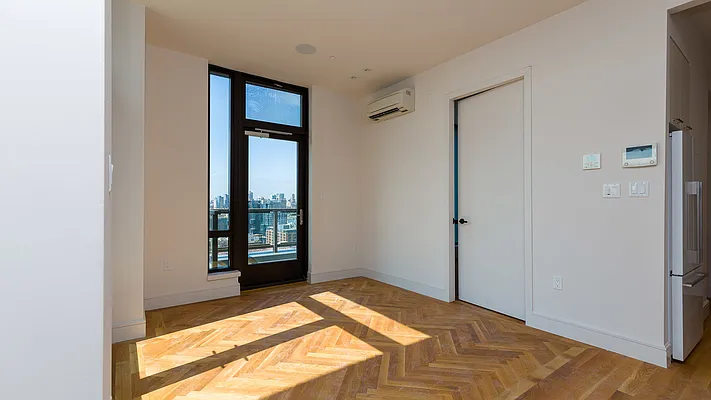 Rented by Nooklyn NYC LLC | media 18