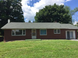 8809 Seneca Trl S, Ronceverte, WV 24970