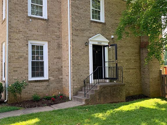 2nd image of 10467 White Granite Ct
