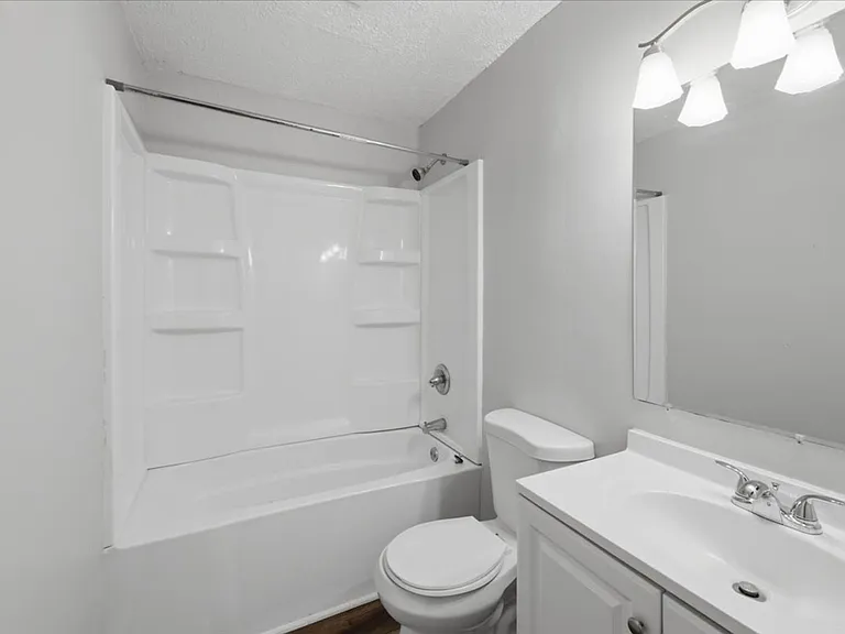 2448 N Irwin St — Photo 14