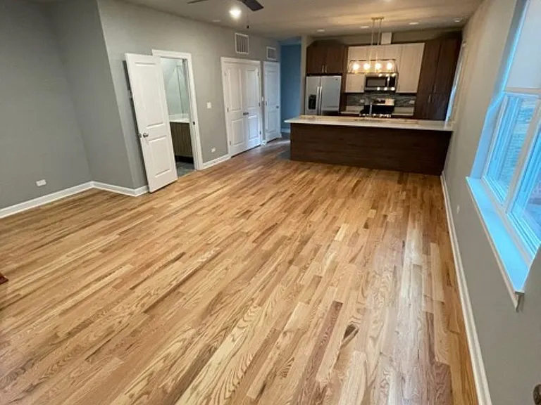 6204 S Kimbark Ave — Photo 1